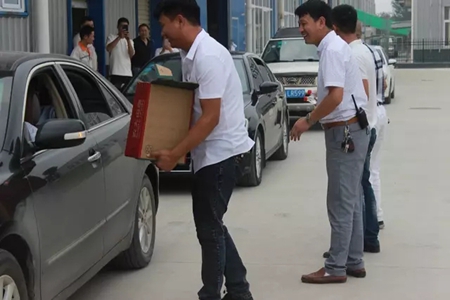 新乡市市政府领导一行莅临欧迪雅参观指导工作！