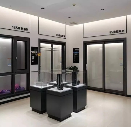 百利玛荆州专卖店，以国际化形象抢占中高端市场
