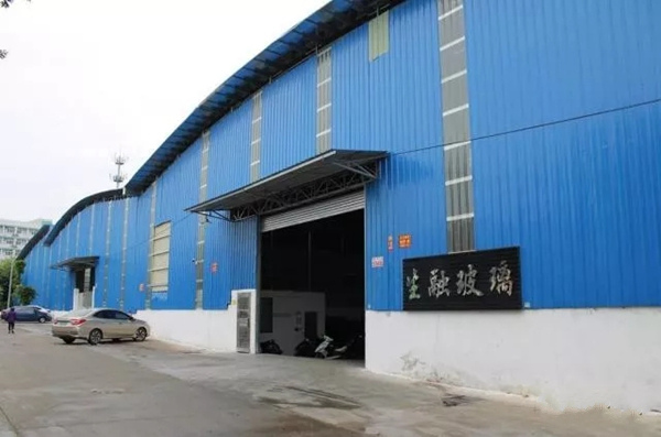走进生融玻璃新厂,原来自动化合片是这样加工的 走进生融玻璃新厂,原来自动化合片是这样加工的