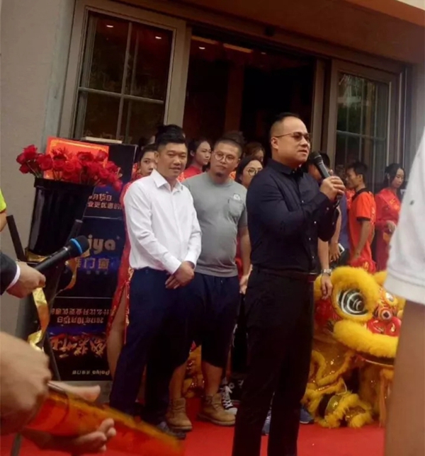 派雅门窗:金秋十月硕果累累,三店齐开,掀起开业潮!更多超级大店火热装修中! 派雅门窗:金秋十月硕果累累,三店齐开,掀起开业潮!更多超级大店火热装修中!