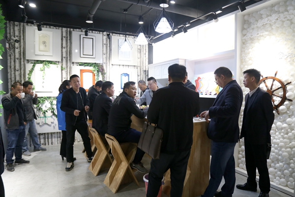 喜大普奔:嘉宝莉家具漆涂装艺术展示中心(濮阳馆)盛大开业! 喜大普奔:嘉宝莉家具漆涂装艺术展示中心(濮阳馆)盛大开业!