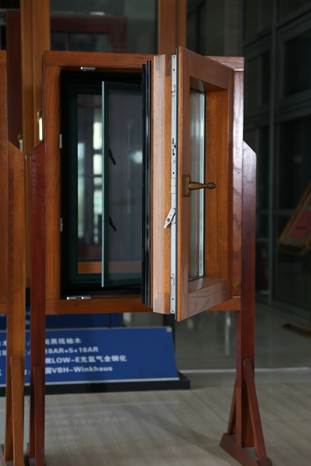 宏明泰门窗新品上市之HT155铝包木内开窗