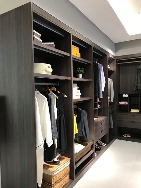 品潮全屋定制红星 欧丽洛雅店盛装开业! 品潮全屋定制红星 欧丽洛雅店盛装开业!