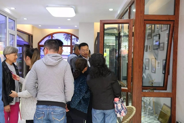 京港亚门窗淄博旗舰店盛大开业