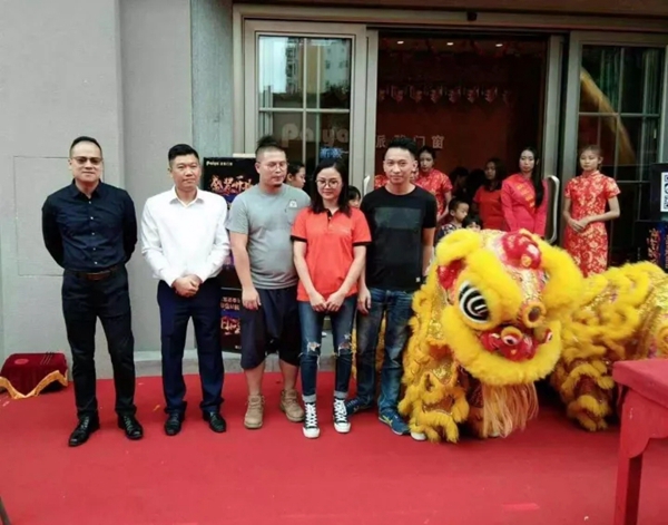 派雅门窗:金秋十月硕果累累,三店齐开,掀起开业潮!更多超级大店火热装修中! 派雅门窗:金秋十月硕果累累,三店齐开,掀起开业潮!更多超级大店火热装修中!