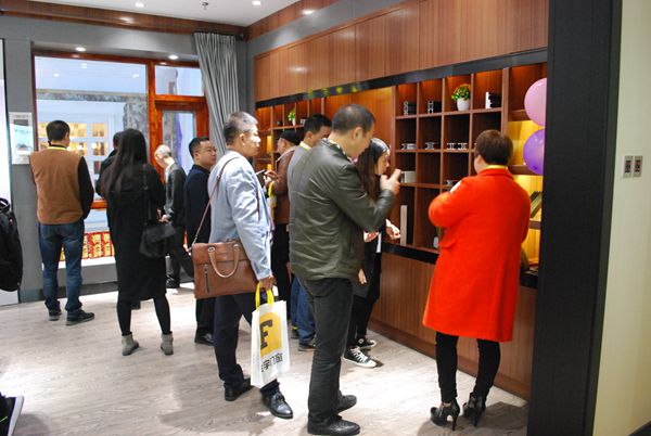 “选门窗世家·筑千万财富”飞宇门窗年终招商会圆满举办成功