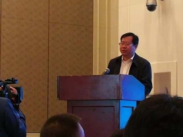 《全屋实木定制家居产品标准》启动大会:行业大咖齐聚六安,木斯特胡董应邀出席 《全屋实木定制家居产品标准》启动大会:行业大咖齐聚六安,木斯特胡董应邀出席