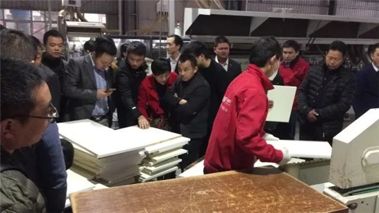 欧邦全屋定制再下12城，冲刺2017，携手共享财富明天 