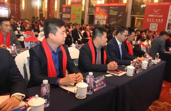 南浔装饰线条协会协办第三届CDCC千人峰会，多家会员获奖