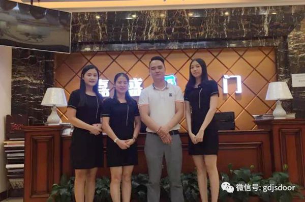 2018嘉盛木门锐意推进门店形象与服务大升级 2018嘉盛木门锐意推进门店形象与服务大升级