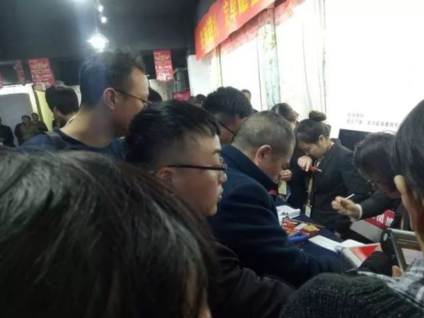 嗨翻全场,欧陆春秋八周年超级VIP之夜! 嗨翻全场,欧陆春秋八周年超级VIP之夜!