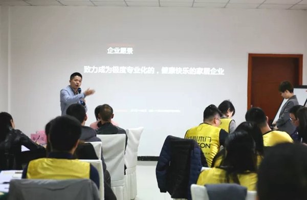 开心木门：为您创造更优质的购物体验