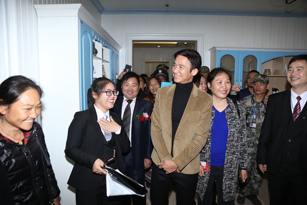 德维尔群星盛典火爆全国，终端盈利过千万！