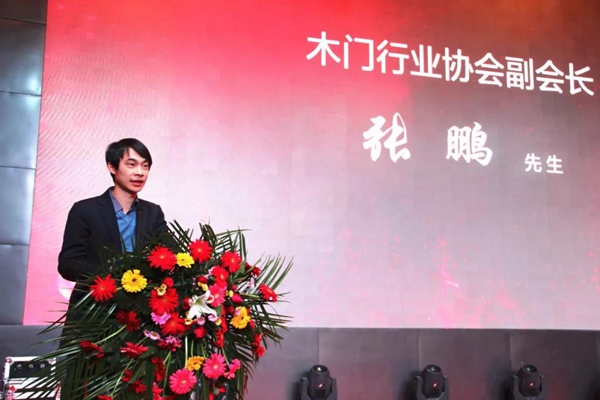 这个消息,我必须第一时间告诉你! 这个消息,我必须第一时间告诉你!