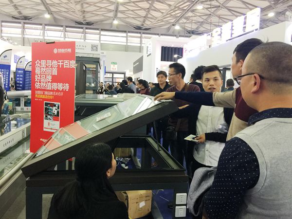 亮话总经理李太福:转型家装市场已成趋势,技术突破成关键 亮话总经理李太福:转型家装市场已成趋势,技术突破成关键