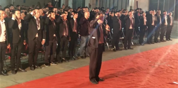 “中国梦•伊盾梦•幸福梦” 气势如虹！伊盾门窗征战2018誓师大会隆重召开！