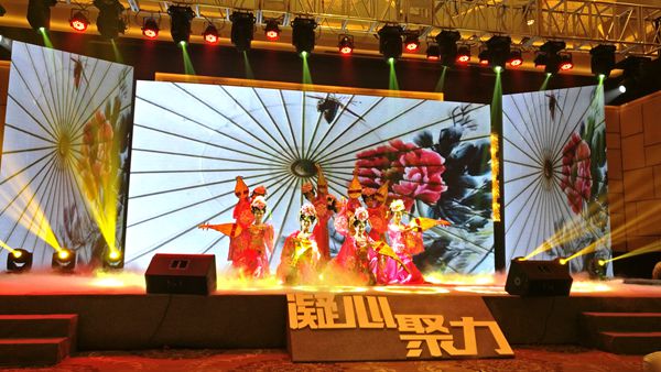 《凝心 聚力》红宝石全国经销商大会前方传来战报,游艇活动正在进行中…… 《凝心 聚力》红宝石全国经销商大会前方传来战报,游艇活动正在进行中……