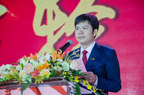 “年轻来战 荣耀未来”第25届广东伟业集团战略合作伙伴联谊会暨25周年庆典圆满落幕 “年轻来战 荣耀未来”第25届广东伟业集团战略合作伙伴联谊会暨25周年庆典圆满落幕