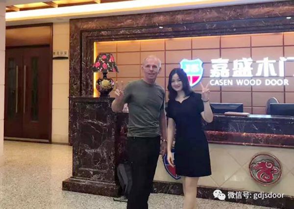 2018嘉盛木门锐意推进门店形象与服务大升级 2018嘉盛木门锐意推进门店形象与服务大升级