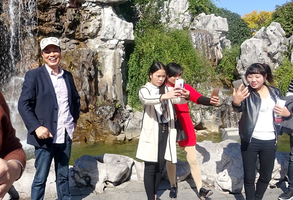 喜盈门:灵山“取经”浩荡行,佛学智慧聚力量 喜盈门:灵山“取经”浩荡行,佛学智慧聚力量
