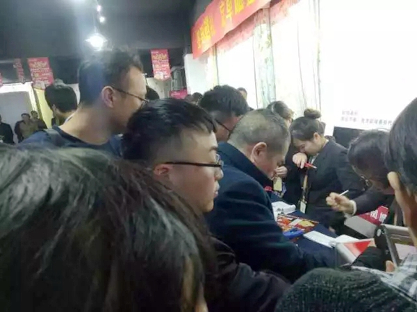 欧陆春秋八周年店庆全城出动,圆满落幕! 欧陆春秋八周年店庆全城出动,圆满落幕!