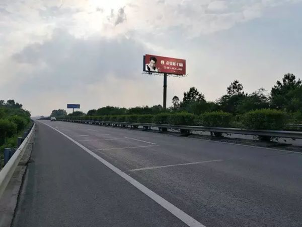 飞跃2017!帝奥斯门窗高炮广告遍地开花,闪耀华夏大地! 飞跃2017!帝奥斯门窗高炮广告遍地开花,闪耀华夏大地!