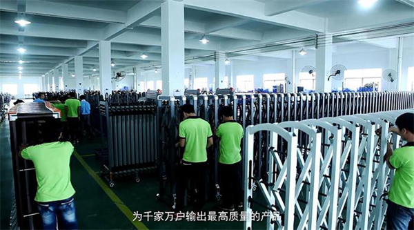 荣高智能门窗再获殊荣，获得质量、环境、职业健康安全三体系认证证书