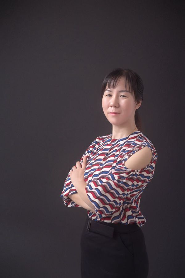 飞宇门窗明星经销商秦总：坚持服务为先，打造品牌高度