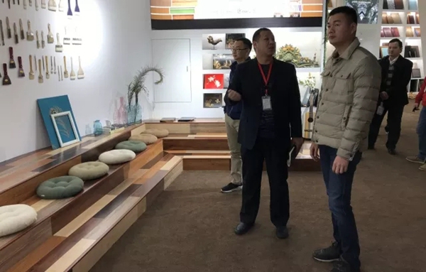 强强联合 共赢未来:华润涂料与林氏木业成功签订战略合作协议 强强联合 共赢未来:华润涂料与林氏木业成功签订战略合作协议