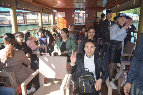 相约在冬季——记尊霸门窗2017年冬季旅游