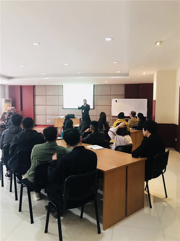 丽博橱柜|全屋定制：2017年005期新加盟店店员培训班圆满闭幕