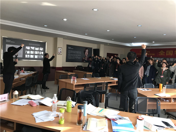 丽博橱柜|全屋定制：2017年005期新加盟店店员培训班圆满闭幕