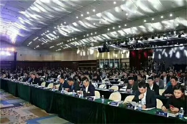 亚当斯:2017中国橱柜行业年会圆满收官,众企合力再谱家居业新篇章 亚当斯:2017中国橱柜行业年会圆满收官,众企合力再谱家居业新篇章