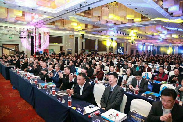 罗兰德式门窗荣获广东省门业协会“2017年度广东门窗十大品牌”殊荣 罗兰德式门窗荣获广东省门业协会“2017年度广东门窗十大品牌”殊荣