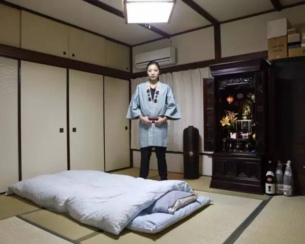 闺房，打开通往各国女生内心世界的窗户