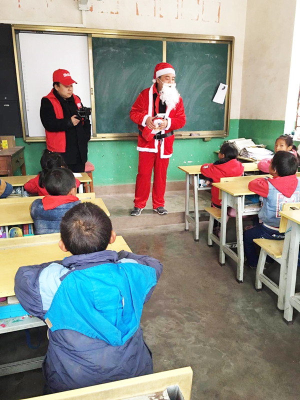 欧神诺2017诺动计划昆明站：让惊喜走进招银小学