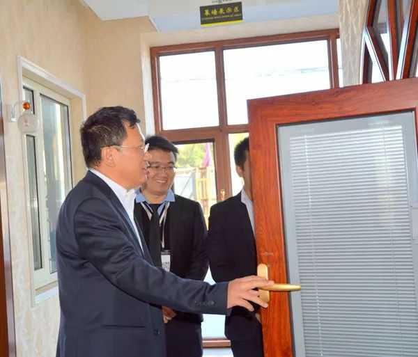 门窗大师—栗建平,匠心研发中国式系统门窗! 门窗大师—栗建平,匠心研发中国式系统门窗!