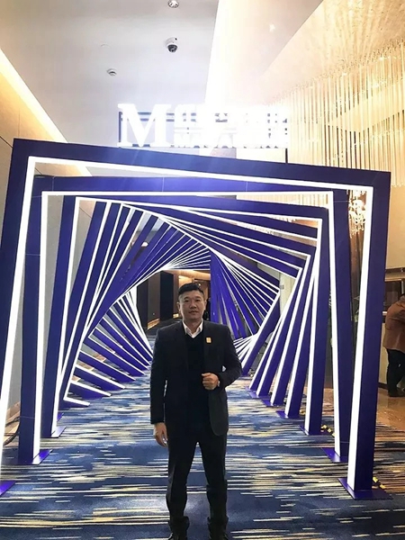 派雅门窗李董受邀参加红星美凯龙第五届创享·星盛典,拥抱大合作时代! 派雅门窗李董受邀参加红星美凯龙第五届创享·星盛典,拥抱大合作时代!