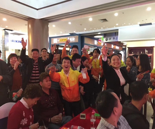 平安之夜，德维尔陪你开“启”平安之家！
