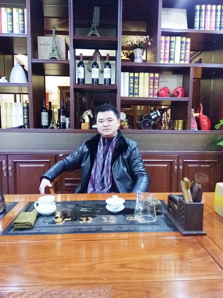 伊凡生态整体家居：有针对进行服务讲解