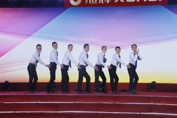 绽放2018，简·爱保罗定制家居2018年春节晚会圆满落幕！