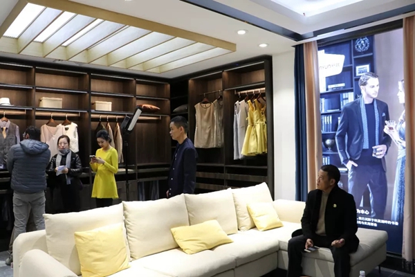 新芸定制家居品牌发布盛典圆满成功,迈向发展新纪元! 新芸定制家居品牌发布盛典圆满成功,迈向发展新纪元!