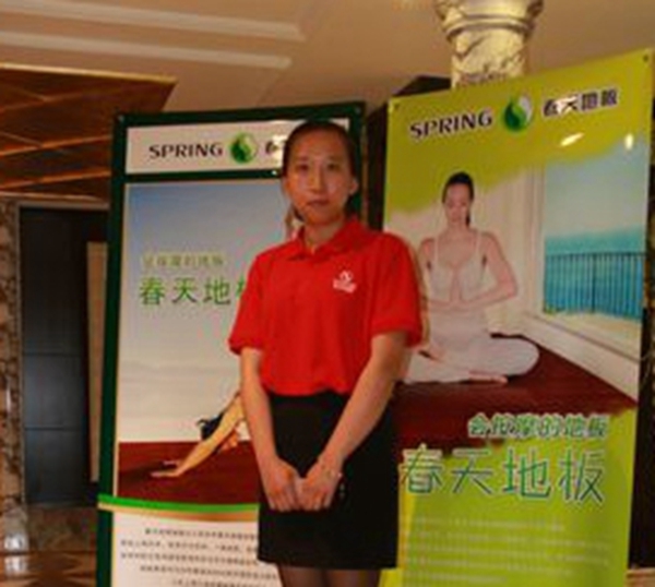 春天地板经销商杨总：微信推广要做到一传十 十传百