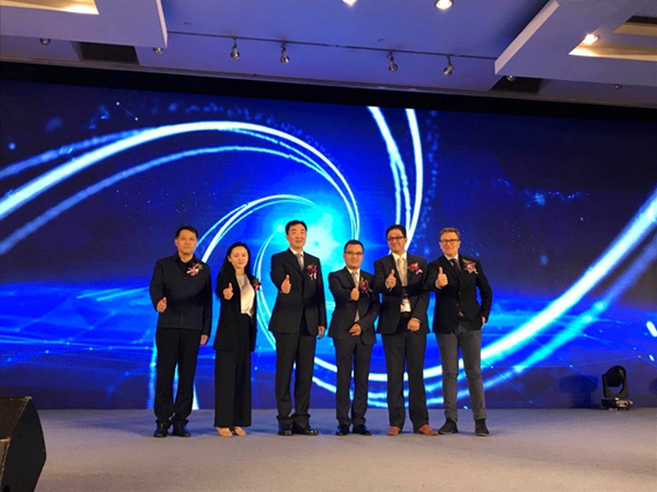 “十年筑梦 携手共赢”罗兰西尼门窗2018年全国营销峰会暨新品发布会圆满举办 “十年筑梦 携手共赢”罗兰西尼门窗2018年全国营销峰会暨新品发布会圆满举办