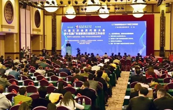 华润涂料荣获“2017年度科技进步先进单位”等荣誉称号