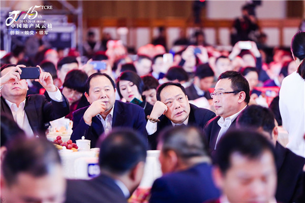 日上集团荣膺“中国房地产门窗采购系统首选实力品牌” 日上集团荣膺“中国房地产门窗采购系统首选实力品牌”