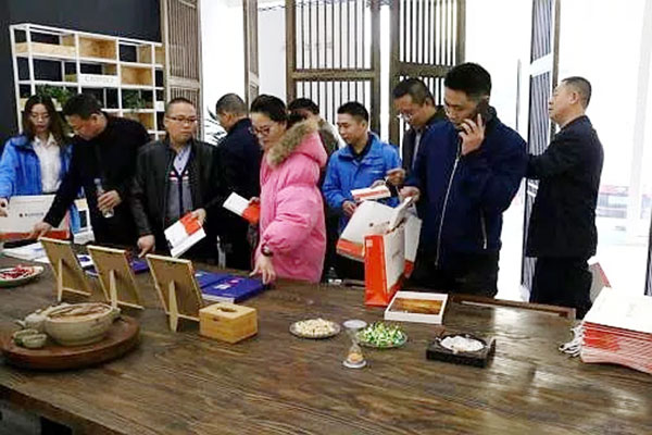 我们不一样,2018嘉宝莉龙江馆全新升级 我们不一样,2018嘉宝莉龙江馆全新升级