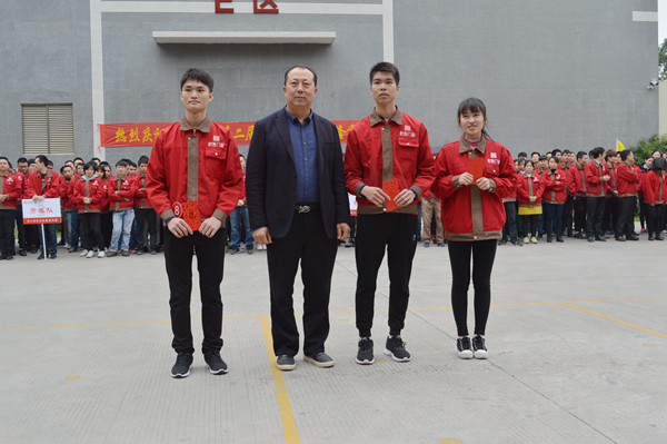 怡发门窗第二届无极咏春拳巅峰对决成功举行！