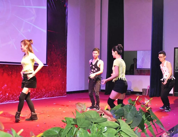 不忘初心创赢未来，2018年亚材迎新年会暨完美收官