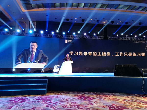 从优秀迈向伟大，2018诗尼曼家居全球经销商大会圆满成功！